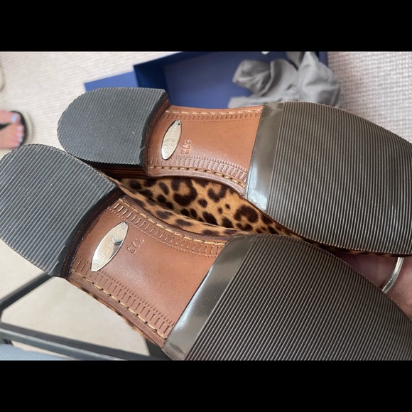 Sarah Flint Flats (Cheetah) - Picture 3 of 4